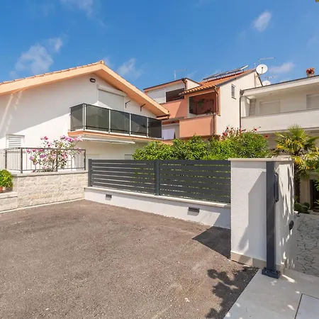 Zen Mit Eigenem Garten Und Terrasse Apartment *